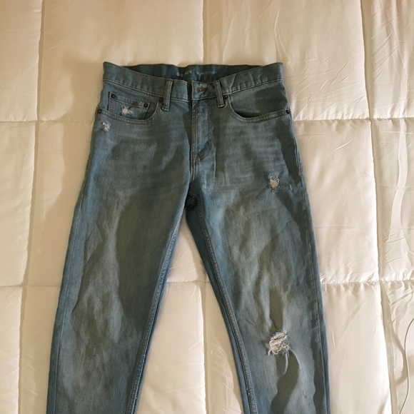 Old Navy light wash Slim tapered Jeans - Picture 1 of 6